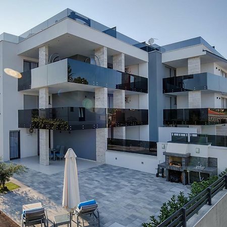 Deluxe New Apartments - Few Steps From The Beach - Luxury Holiday With Style - By Traveler Tourist Agency Krk Крк Экстерьер фото