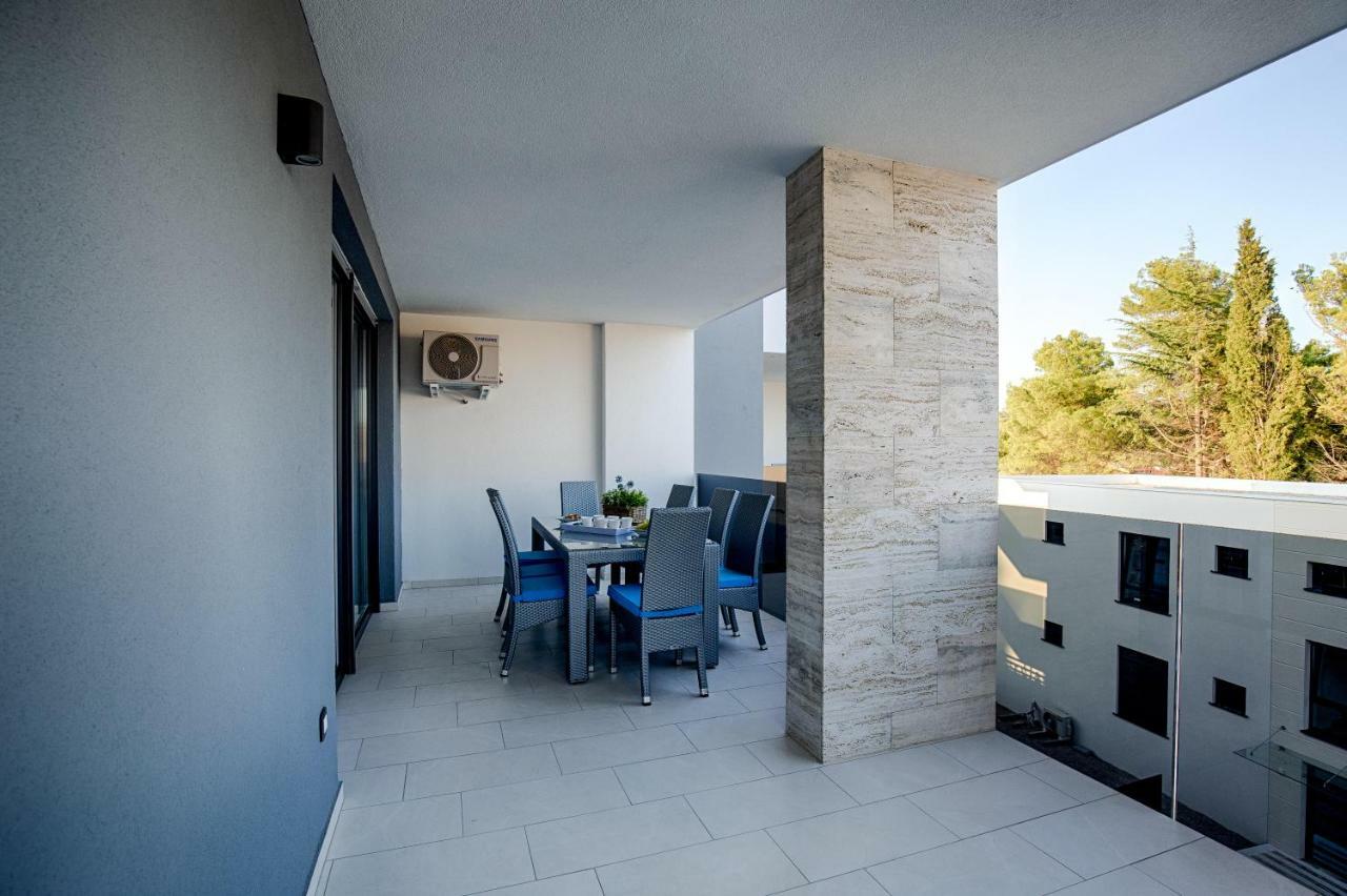 Deluxe New Apartments - Few Steps From The Beach - Luxury Holiday With Style - By Traveler Tourist Agency Krk Крк Экстерьер фото