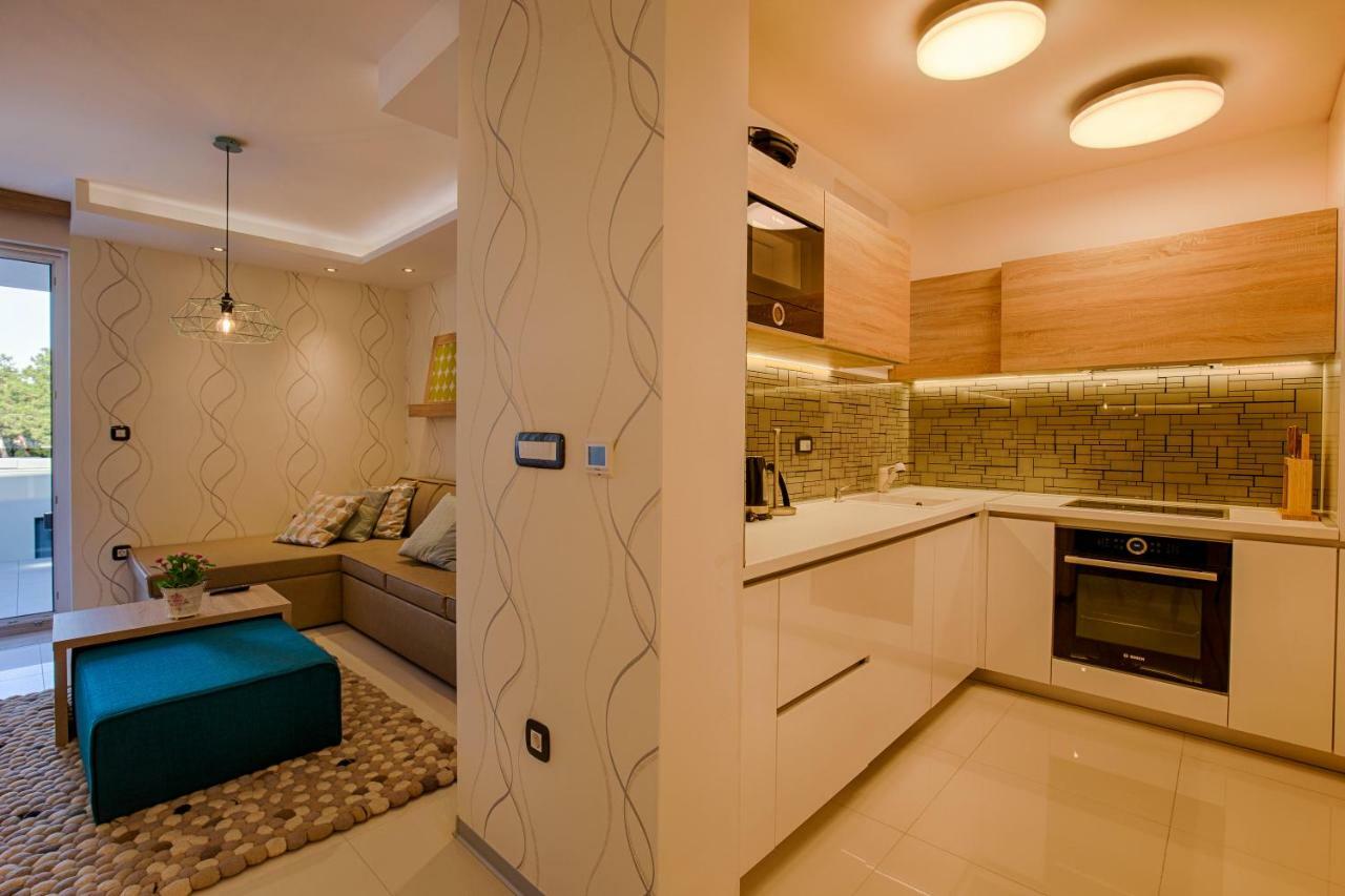 Deluxe New Apartments - Few Steps From The Beach - Luxury Holiday With Style - By Traveler Tourist Agency Krk Крк Экстерьер фото