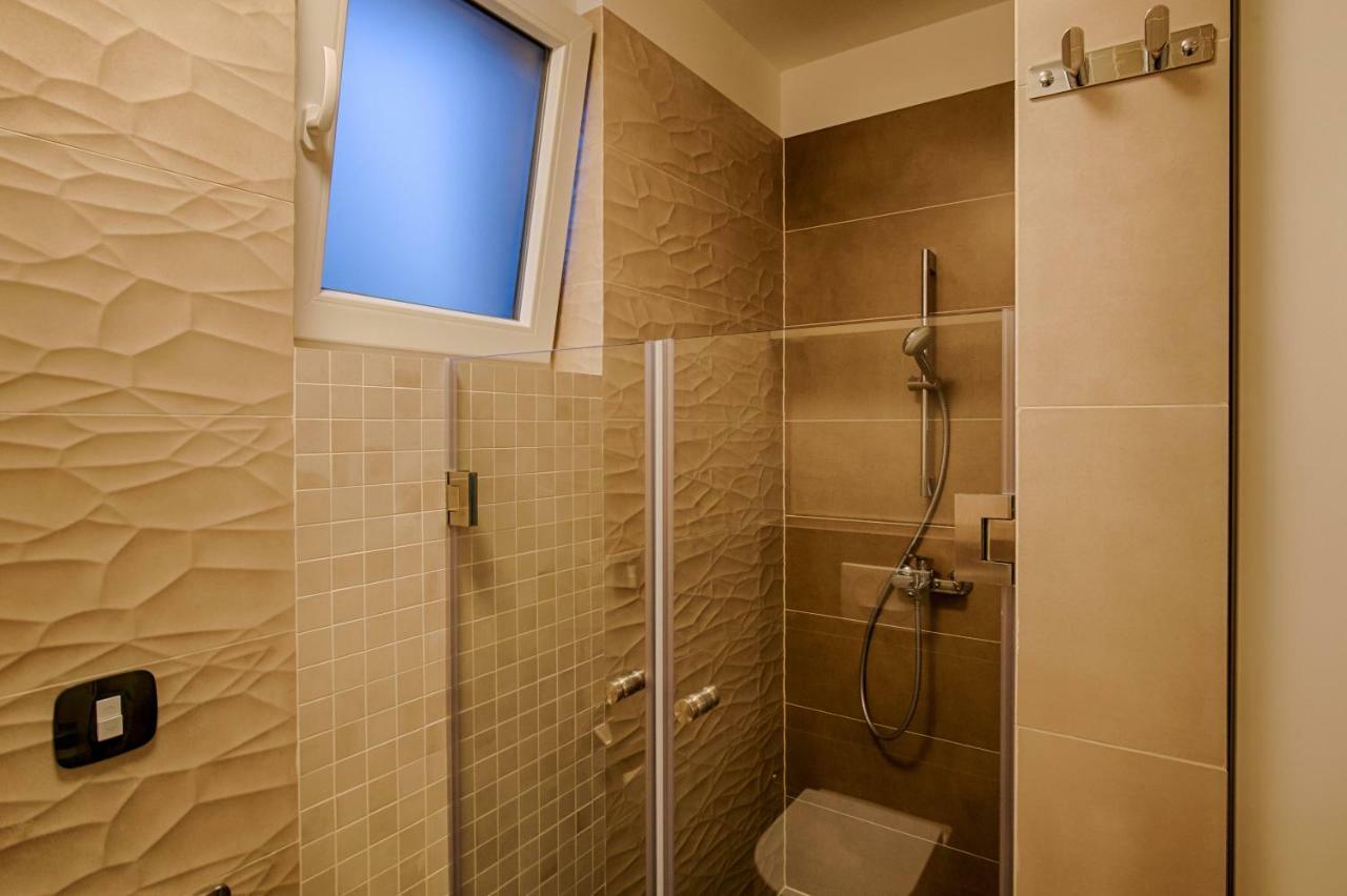 Deluxe New Apartments - Few Steps From The Beach - Luxury Holiday With Style - By Traveler Tourist Agency Krk Крк Экстерьер фото