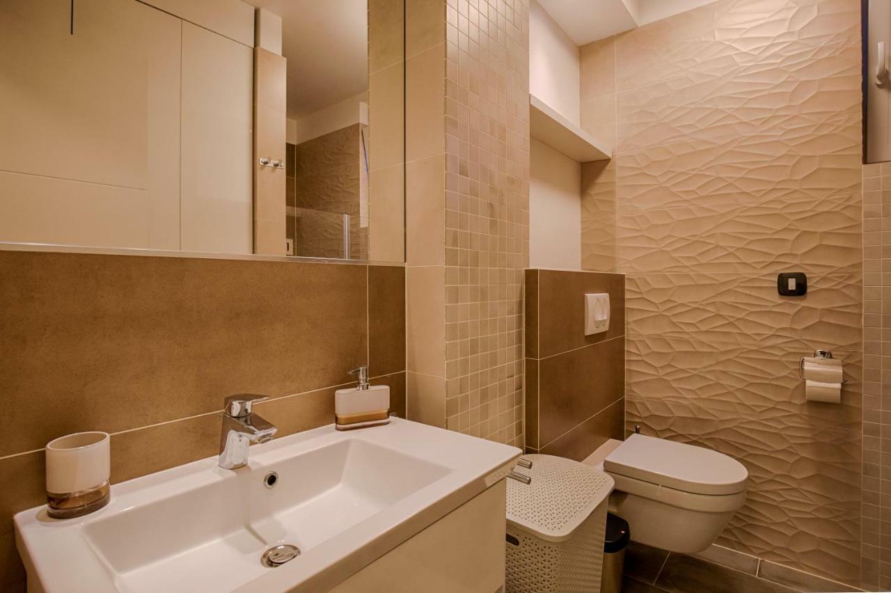 Deluxe New Apartments - Few Steps From The Beach - Luxury Holiday With Style - By Traveler Tourist Agency Krk Крк Экстерьер фото